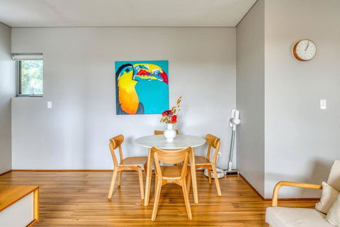 The Nordic Nook - A Relaxed Redcliffe Stay - QLD Tourism 3