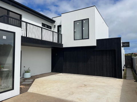 Windsor Studio - Queensland Tourism 0