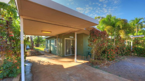 Batchelor Holiday Park - QLD Tourism 3