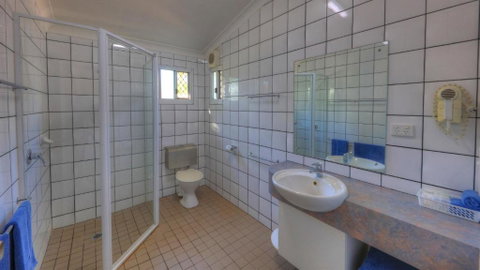 Batchelor Holiday Park - QLD Tourism 2