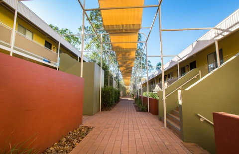 Emu Walk Apartments - QLD Tourism 0