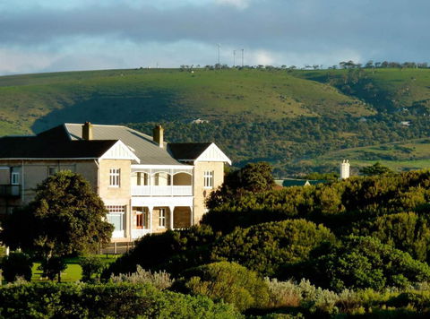 YHA Port Elliot Beach House - QLD Tourism 0
