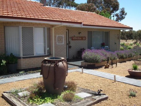 Yellow Gum Bed And Breakfast - QLD Tourism 3