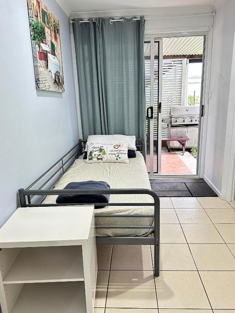 Zen Escape Guest House- Zen Garden Tiny Home, Nooky Studio - QLD Tourism 1