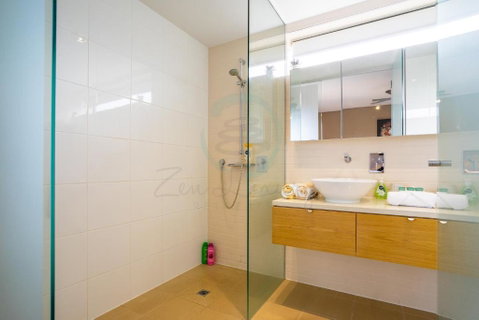 ZEN PARADISE - 2-BR Waterfront Ocean View Retreat - QLD Tourism 2