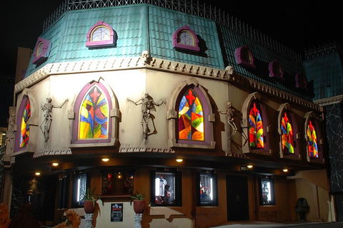 Dracula's Cabaret - Gold Coast - QLD Tourism 1