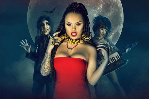 Dracula's Cabaret - Gold Coast - QLD Tourism 2