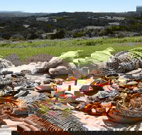 A picnic in Byron Bay - QLD Tourism