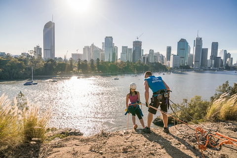 Abseiling The Kangaroo Point Cliffs In Brisbane - QLD Tourism 1