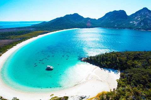Wineglass Bay Private Charter Service - QLD Tourism 2