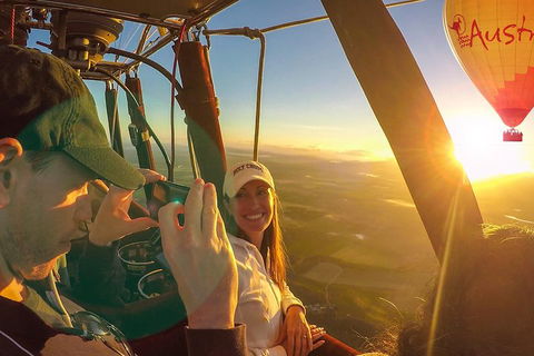 Hot Air Ballooning Tour From Cairns - QLD Tourism 1