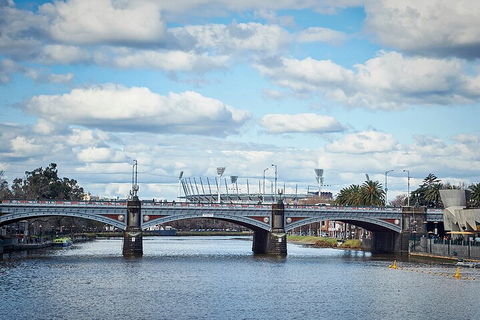 Highlights Of Melbourne Cruise - QLD Tourism 1