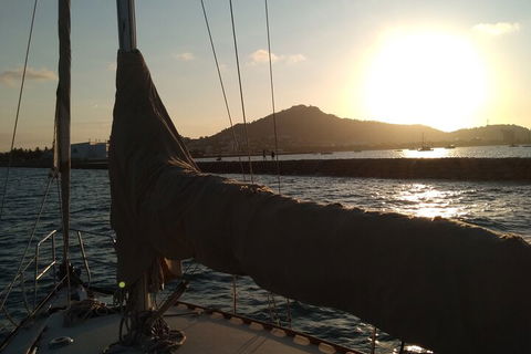 Townsville Small Group Sunset Sail Sailing Cruise Boat Tour Charter Hire - Queensland Tourism 2
