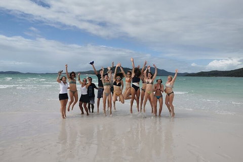 2-Night Whitsundays Sailing Cruise Incl. Whitehaven Beach & Great Barrier Reef - Queensland Tourism 4