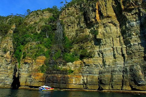 Tasman Island Cruises And Port Arthur Historic Site Day Tour From Hobart - QLD Tourism 5