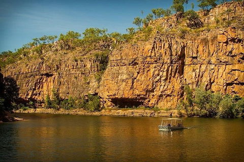 Nitmiluk (Katherine) Gorge Cruise - QLD Tourism 1