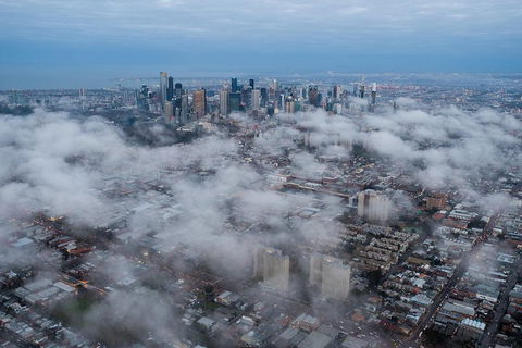 Melbourne Balloon Flight At Sunrise - QLD Tourism 1