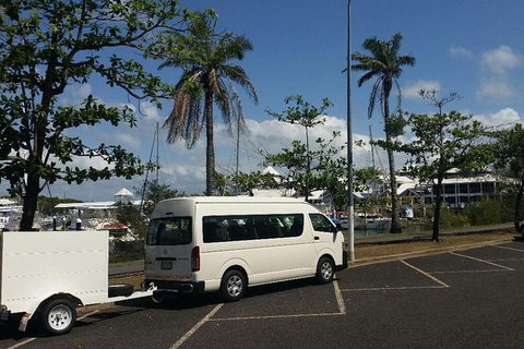 Airport Transfer To Or From Cairns Hotels For Up To 13 People - Queensland Tourism 1