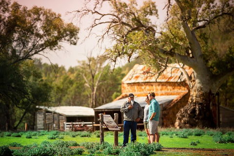 Yura Udnyu - Our Culture, Your Culture (Aboriginal Cultural Walk) - QLD Tourism 0