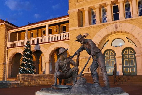 The Perth Mint: Guided Heritage Tour And Gold Pour - QLD Tourism 3
